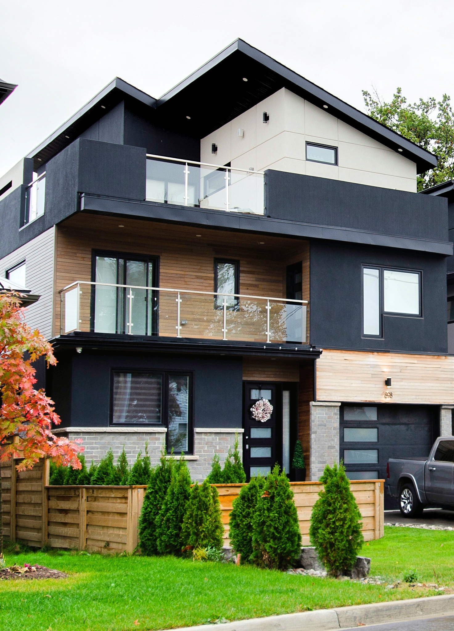 Featured central skylight well.